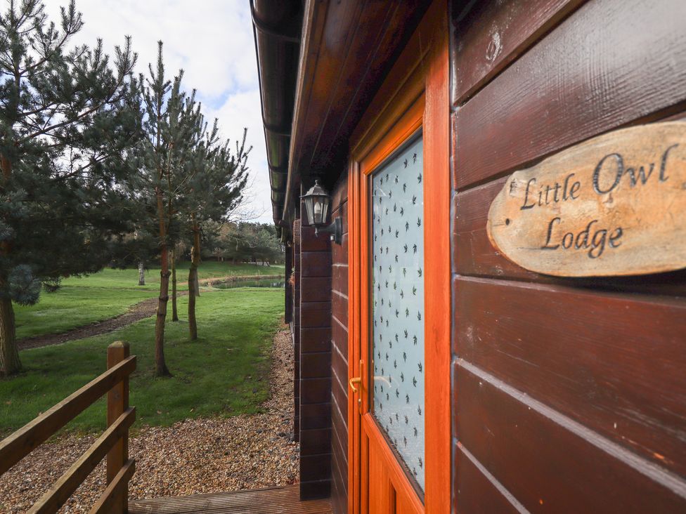Little Owl Lodge - Lincolnshire - 1129097 - thumbnail photo 4