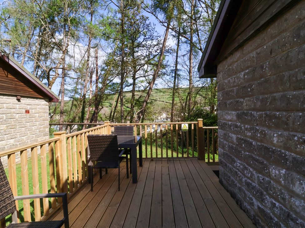 Chalet Log Cabin C8 - Devon - 1129366 - thumbnail photo 16