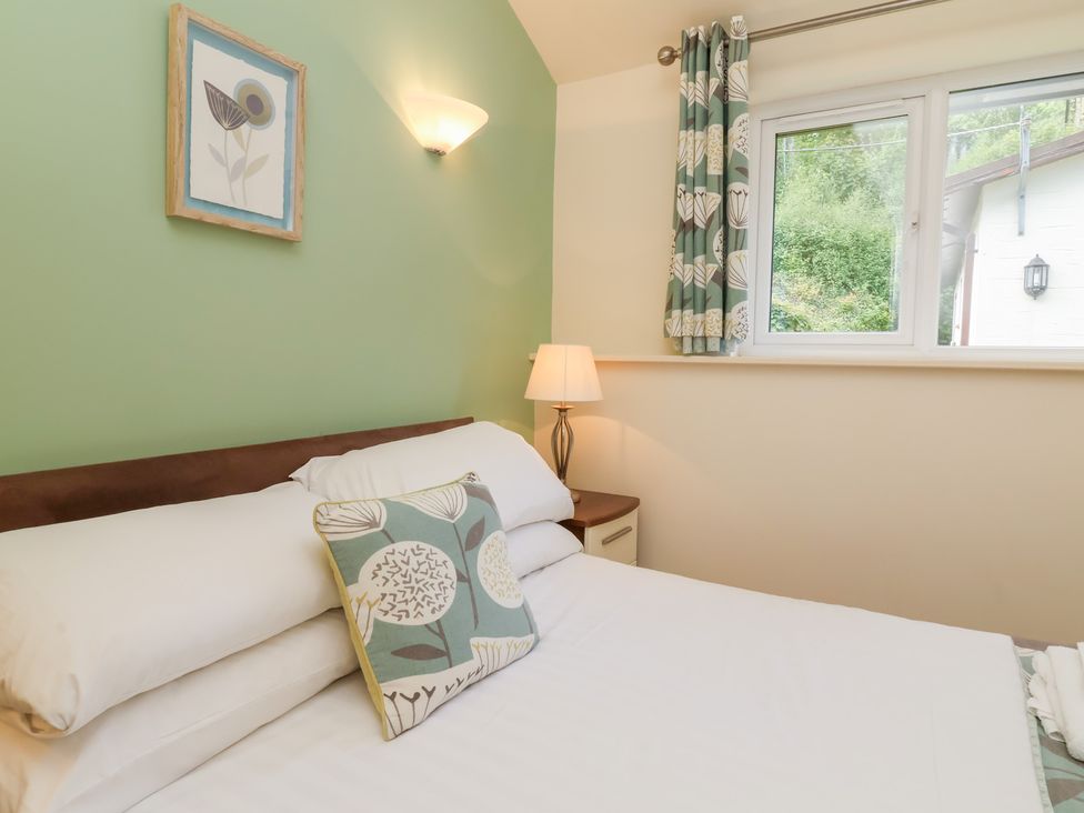 Chalet Log Cabin C8 - Devon - 1129366 - thumbnail photo 13