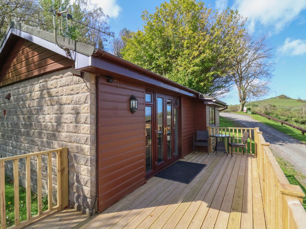 Chalet Log Cabin L10 - Devon - 1129372 - thumbnail photo 2