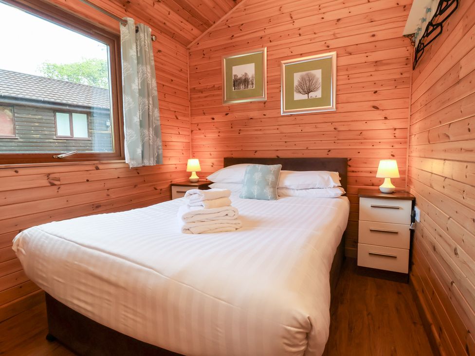 Chalet Lodge (Bunks) L1 - Devon - 1129383 - thumbnail photo 9