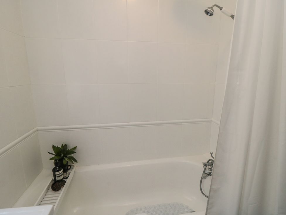 Top-Notch Flat - North Yorkshire (incl. Whitby) - 1129541 - thumbnail photo 16
