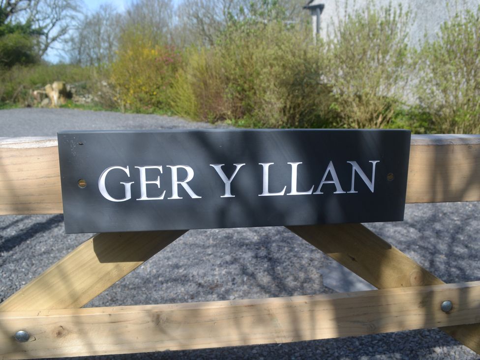 Ger Y Llan - Anglesey - 1129972 - thumbnail photo 4