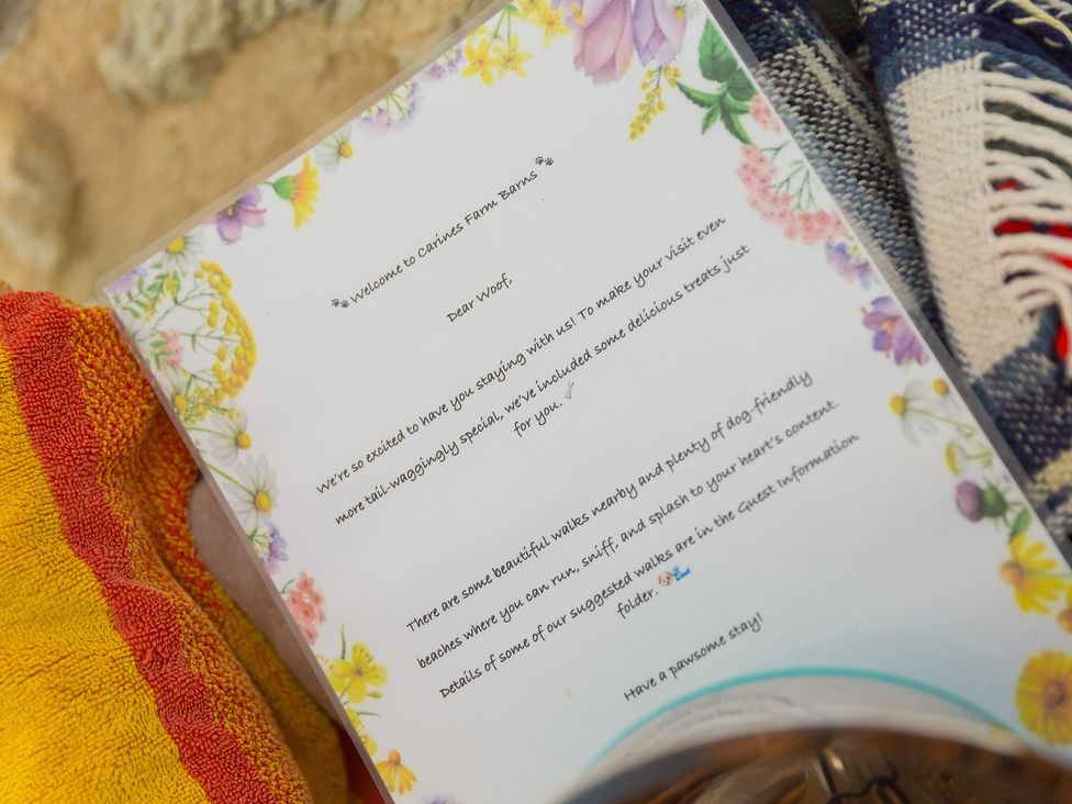 A welcome letter at Carines Farm Barns - Cubert