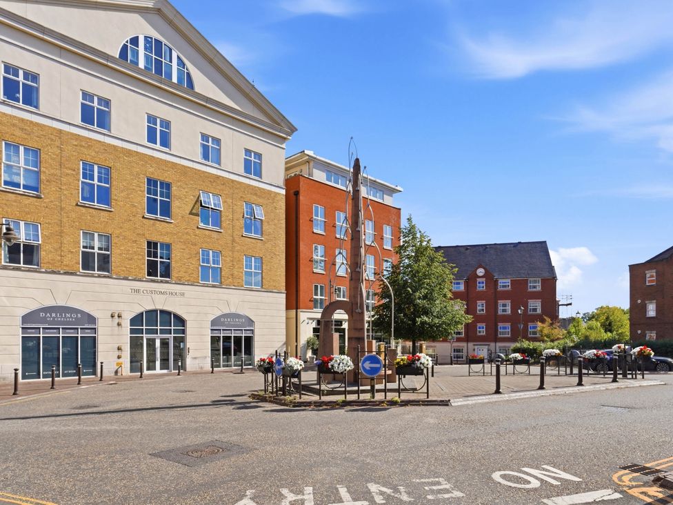 An outdoor view of The Customs House and surrounding area at 63 Vista Heights in Solihull