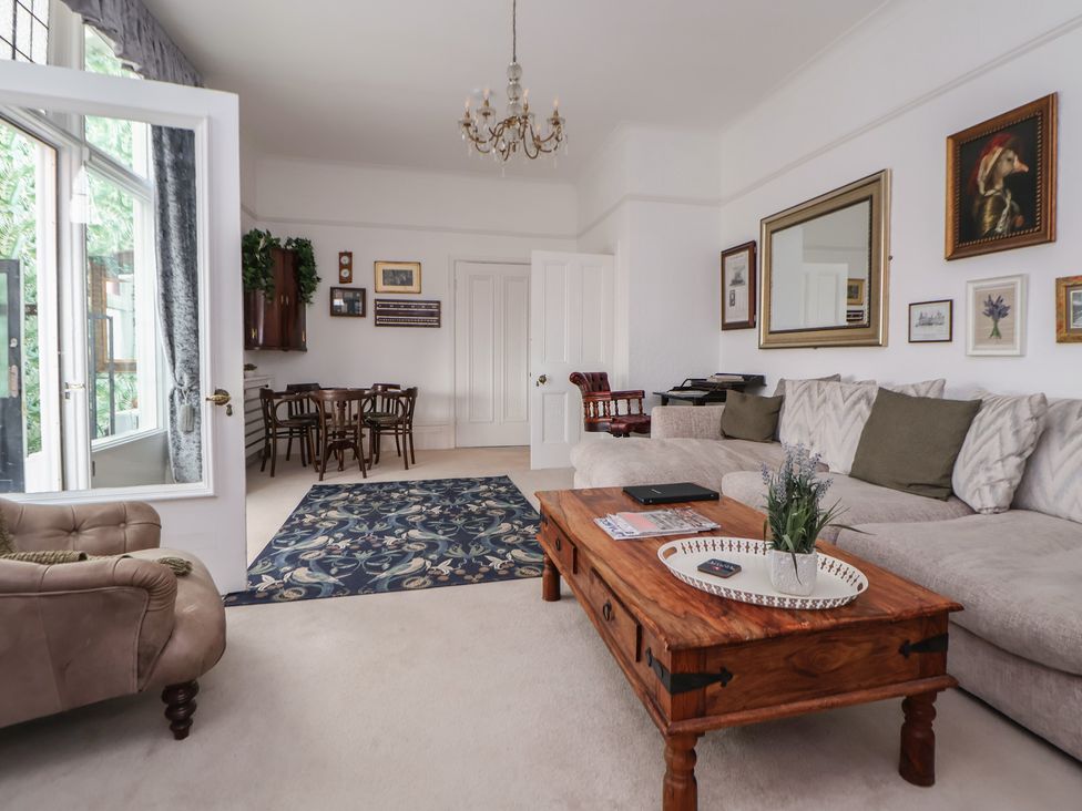 Ismay Billiard Room Apartment - Titanic Interest -  - 1131239 - thumbnail photo 8