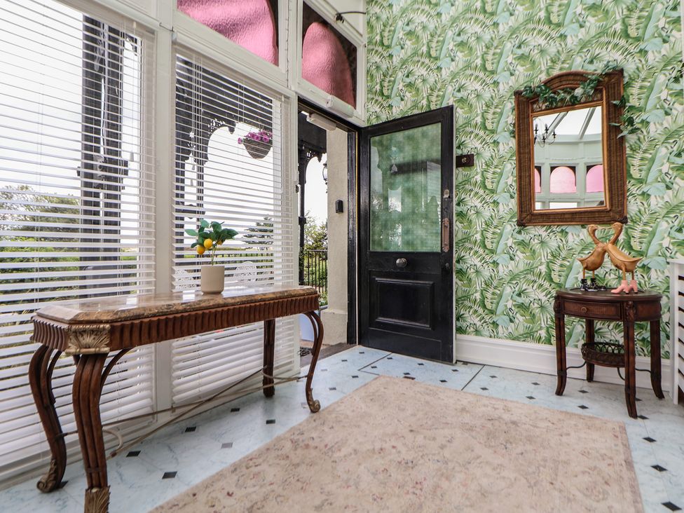 Ismay Billiard Room Apartment - Titanic Interest -  - 1131239 - thumbnail photo 25