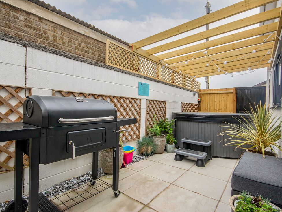 Seagull Shack - North Wales - 1131436 - thumbnail photo 2