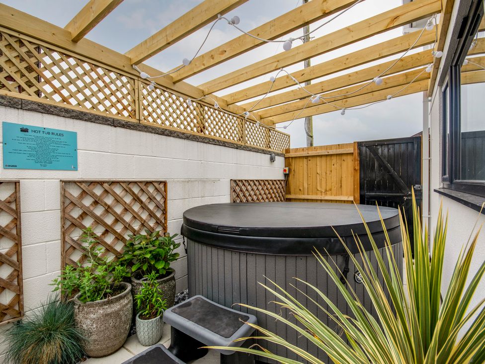 Seagull Shack - North Wales - 1131436 - thumbnail photo 3