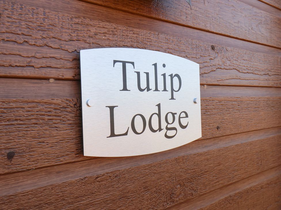 Tulip Lodge - North Yorkshire (incl. Whitby) - 1132624 - thumbnail photo 5