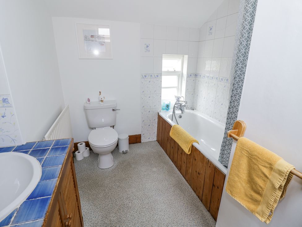 The Cottage - Cotswolds - 1133440 - thumbnail photo 17
