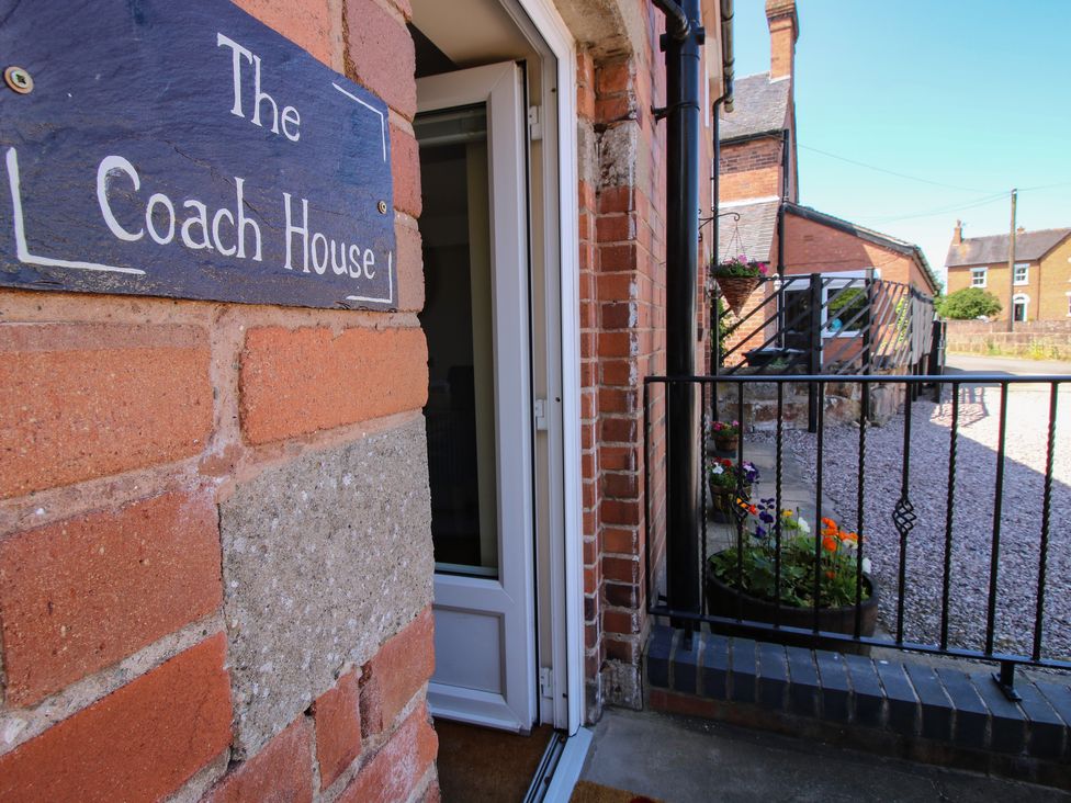 The Coach House At The Gables - Shropshire - 1134554 - thumbnail photo 3