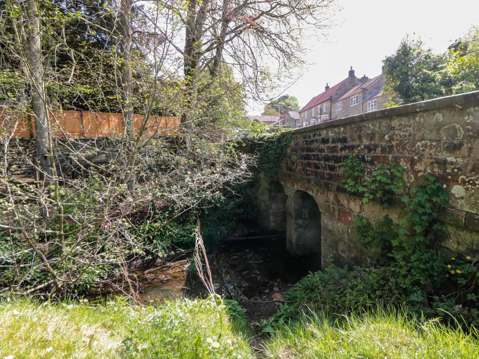 The Green - North Yorkshire (incl. Whitby) - 1134717 - thumbnail photo 28