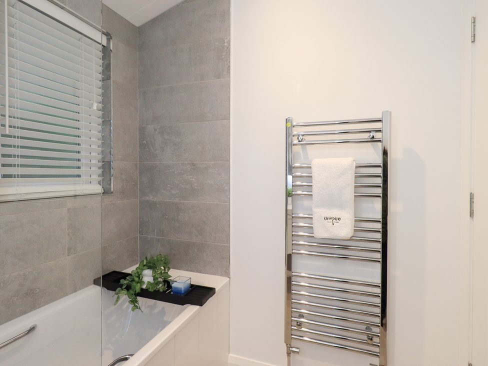 Unique Luxury Lodge - Lake District - 1136438 - thumbnail photo 23