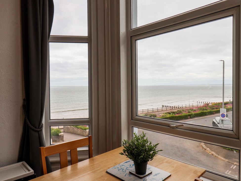 4 Beach View @ Beaconsfield House - North Yorkshire (incl. Whitby) - 1136903 - thumbnail photo 9