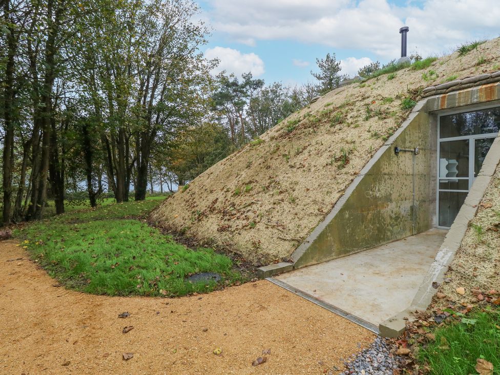 Standby Generator Bunker - Dorset - 1137374 - thumbnail photo 3