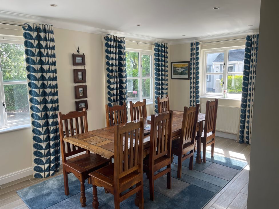 3 Strawberry Close - South Wales - 1138655 - thumbnail photo 6