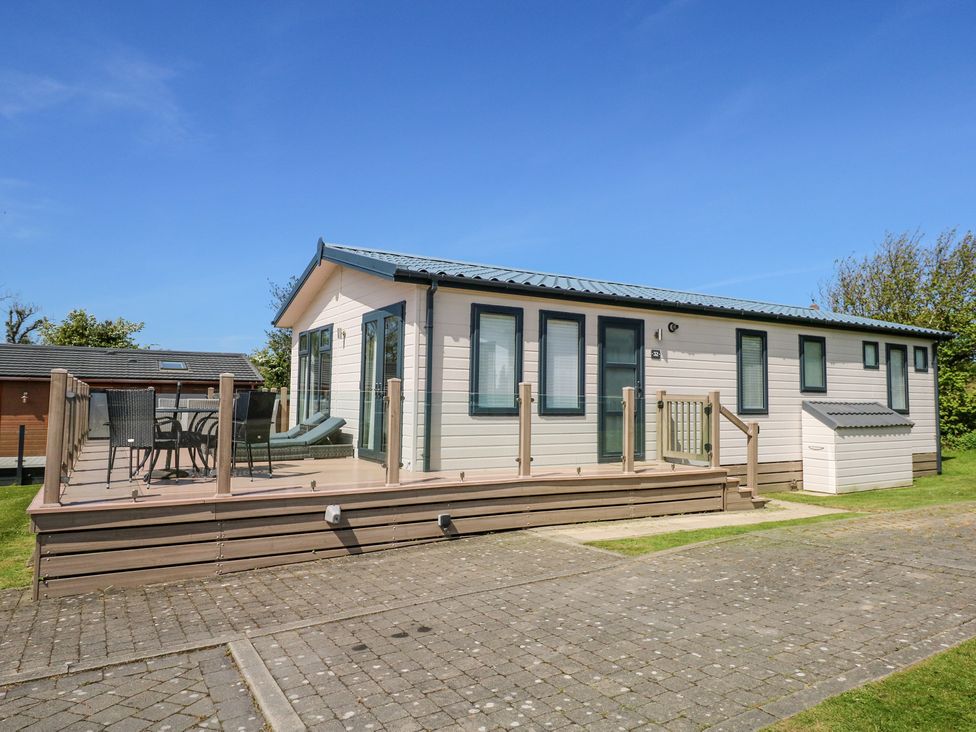 32 Sanctuary Lodge - North Wales - 1140205 - thumbnail photo 3