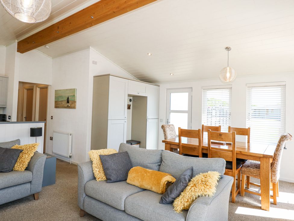 32 Sanctuary Lodge - North Wales - 1140205 - thumbnail photo 7