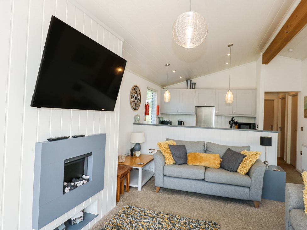 32 Sanctuary Lodge - North Wales - 1140205 - thumbnail photo 8