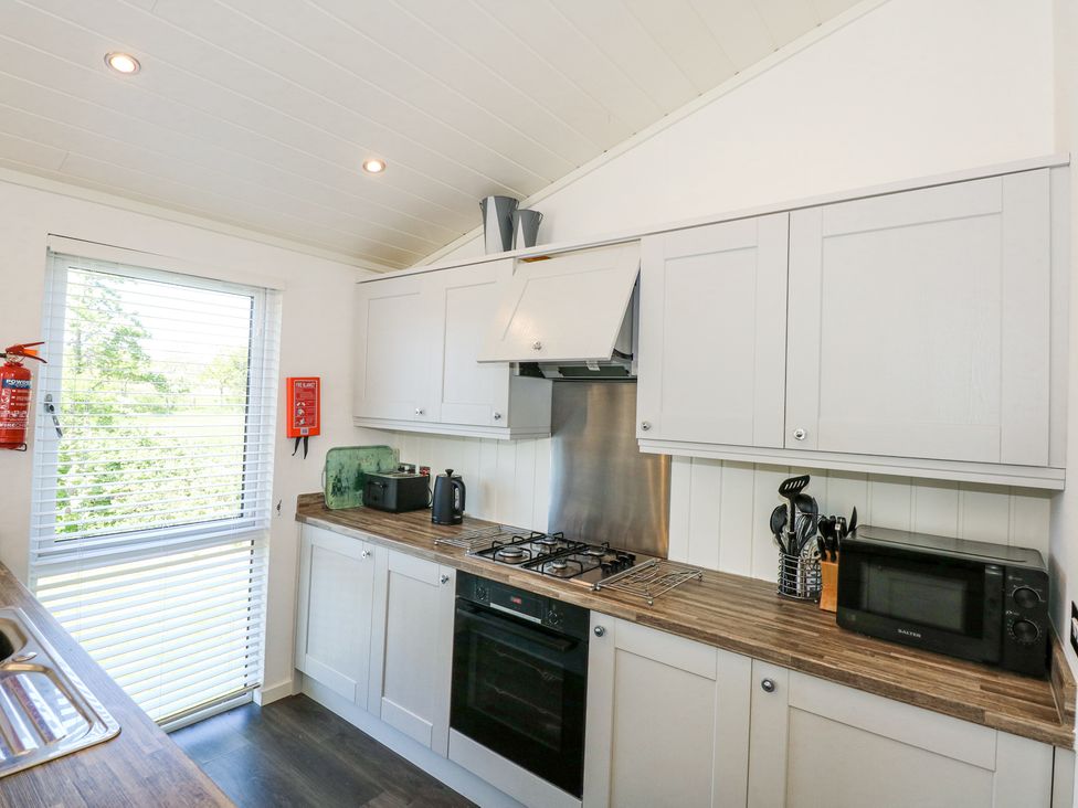 32 Sanctuary Lodge - North Wales - 1140205 - thumbnail photo 13