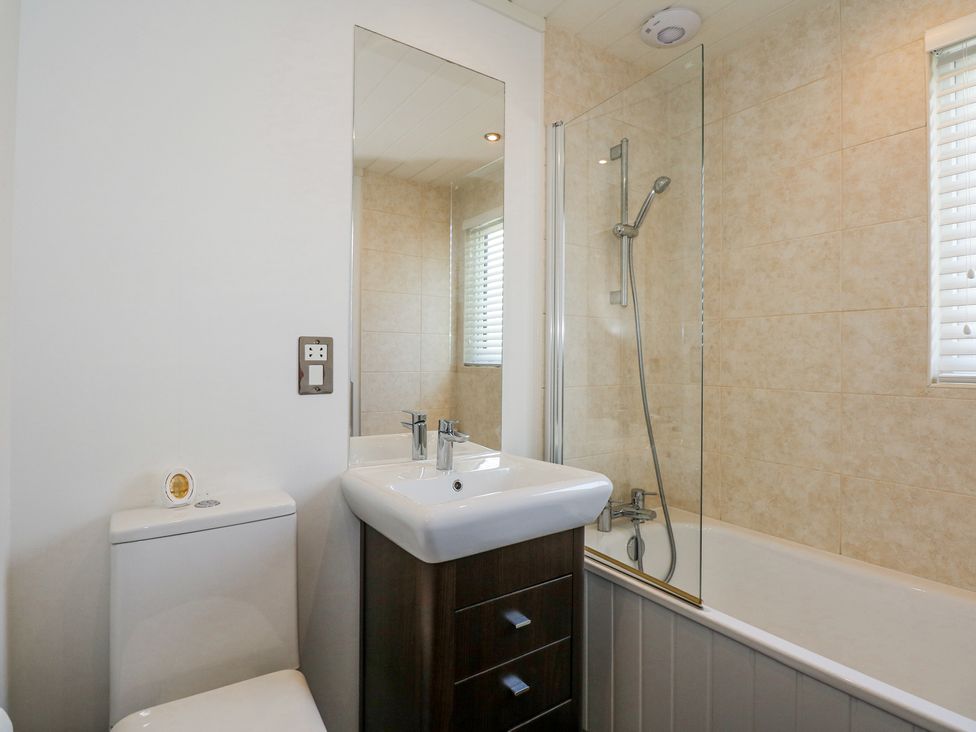 32 Sanctuary Lodge - North Wales - 1140205 - thumbnail photo 23