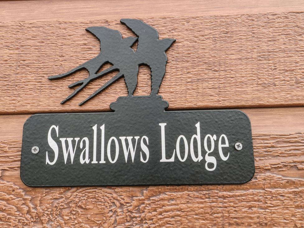 Swallows Lodge - Somerset & Wiltshire - 1141277 - thumbnail photo 3