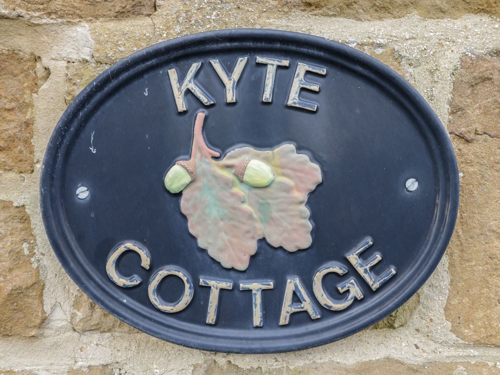 Kyte Cottage - Cotswolds - 1142013 - thumbnail photo 2