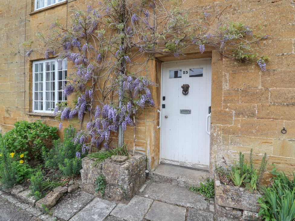Two Towers Cottage - Somerset & Wiltshire - 1142091 - thumbnail photo 2