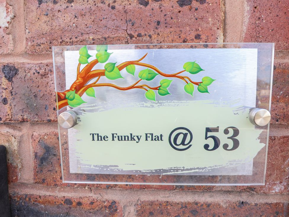 The Funky Flat - North Wales - 1142344 - thumbnail photo 3