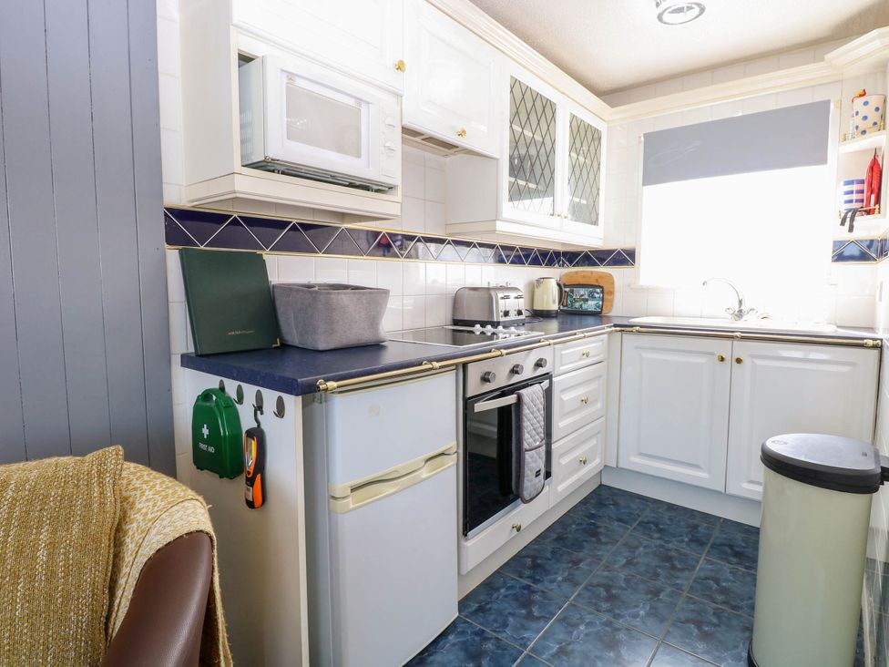 Chalet 156 - Norfolk - 1143309 - thumbnail photo 7