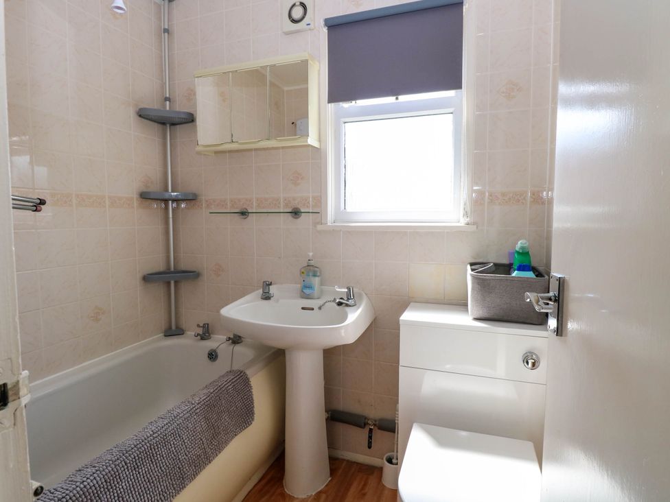 Chalet 156 - Norfolk - 1143309 - thumbnail photo 10