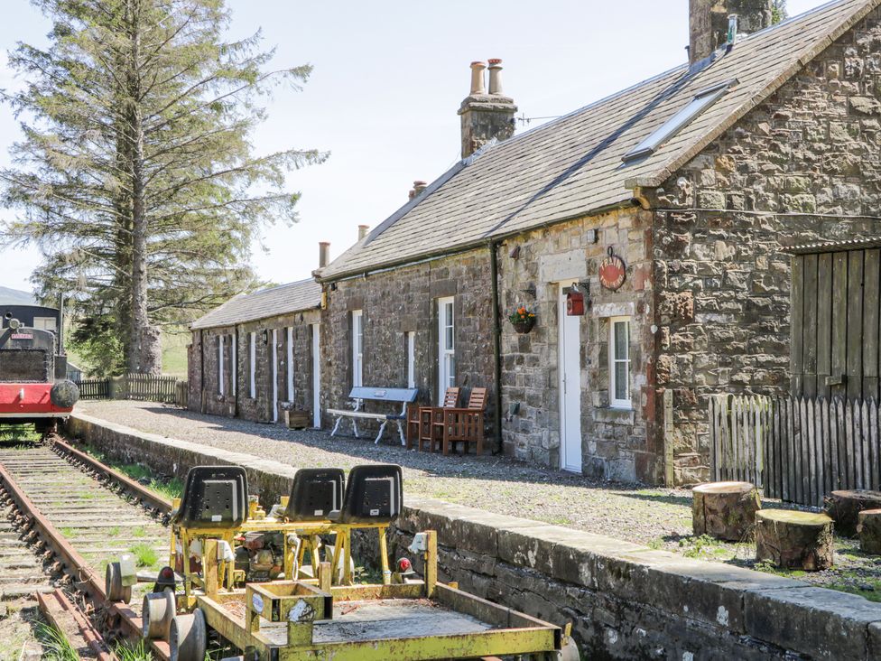 Station Masters House -  - 1144160 - thumbnail photo 44