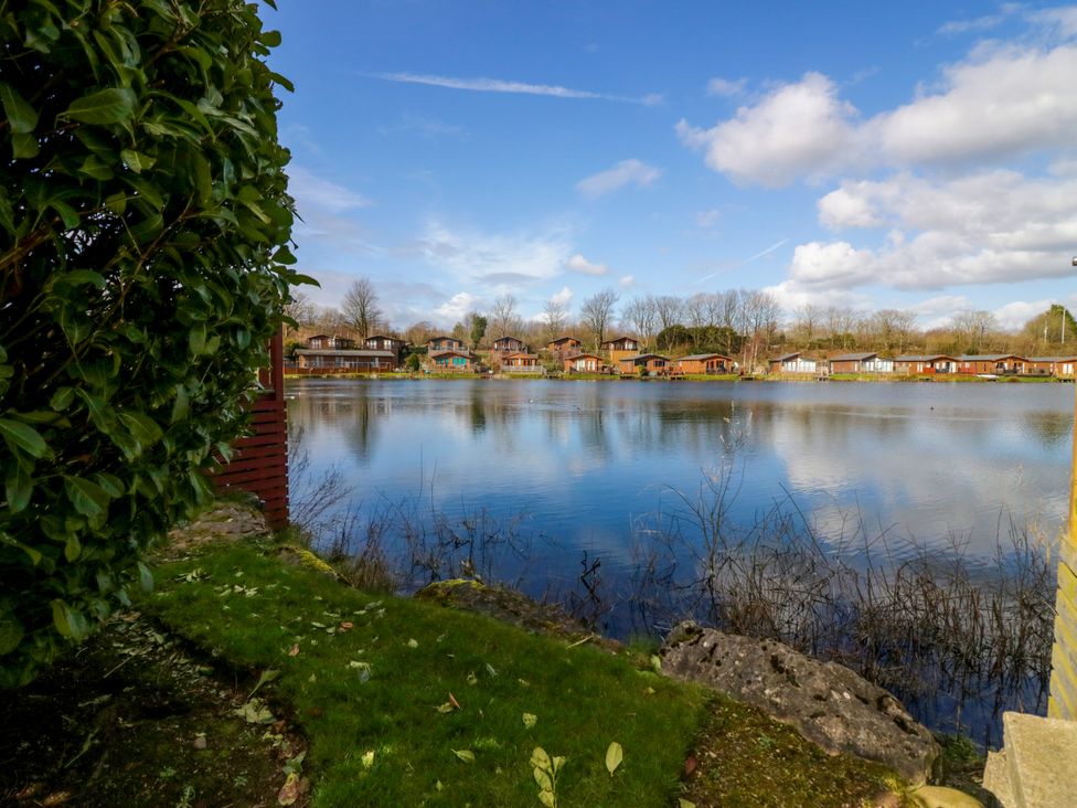 Lakeside 12 -  - 1144919 - thumbnail photo 27