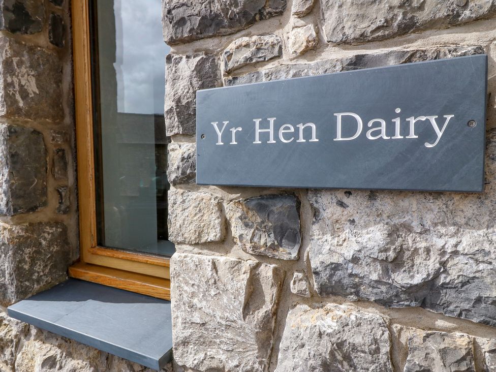Yr Hen Dairy - Anglesey - 1146345 - thumbnail photo 2