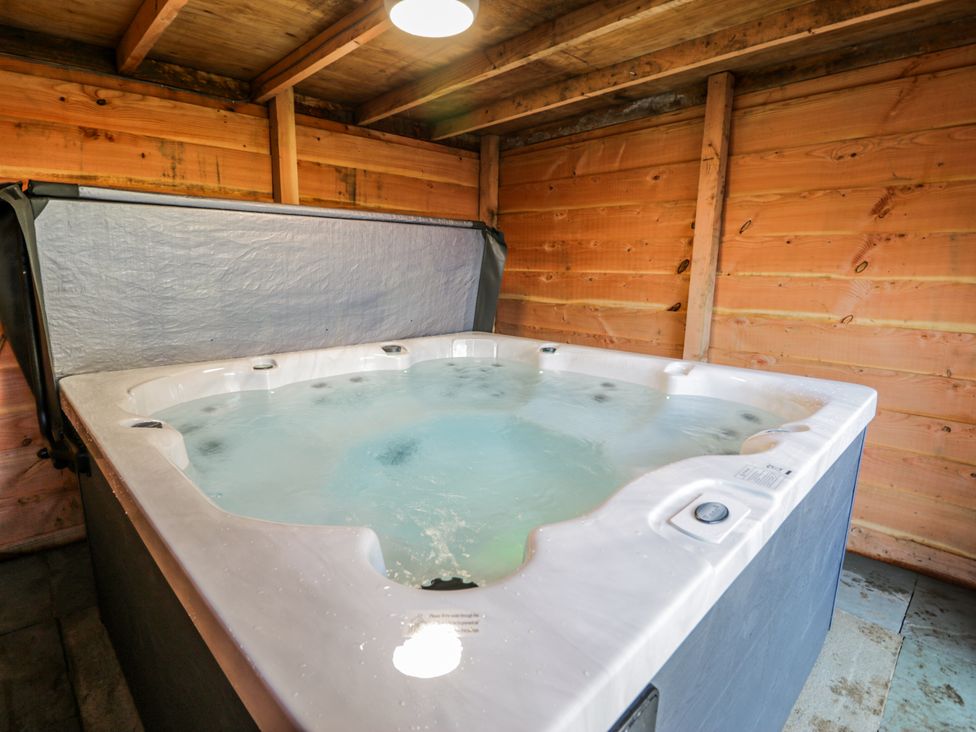 Cadwaladr - North Wales - 1149075 - thumbnail photo 2