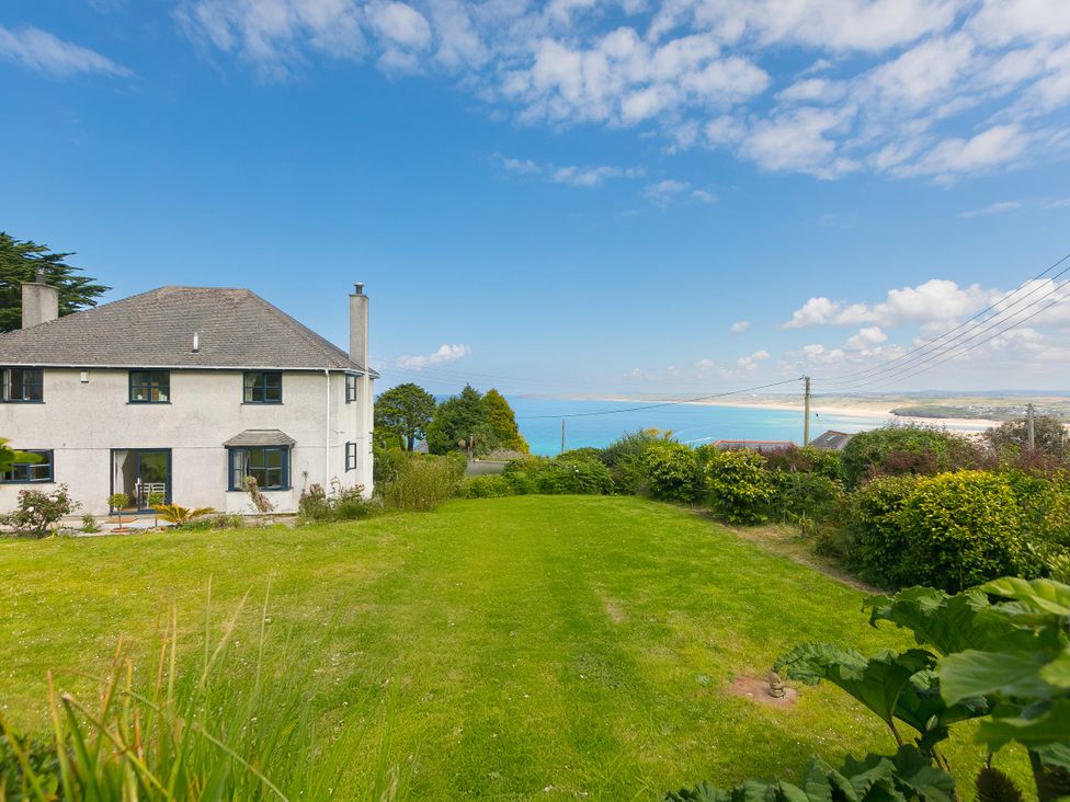 A house with a garden and sea view at Lanyon in Carbis Bay
