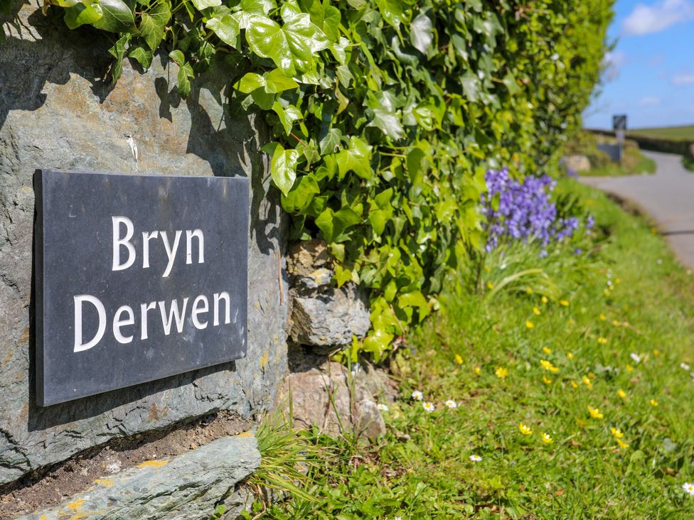 Bryn Derwen - Anglesey - 1149930 - thumbnail photo 25