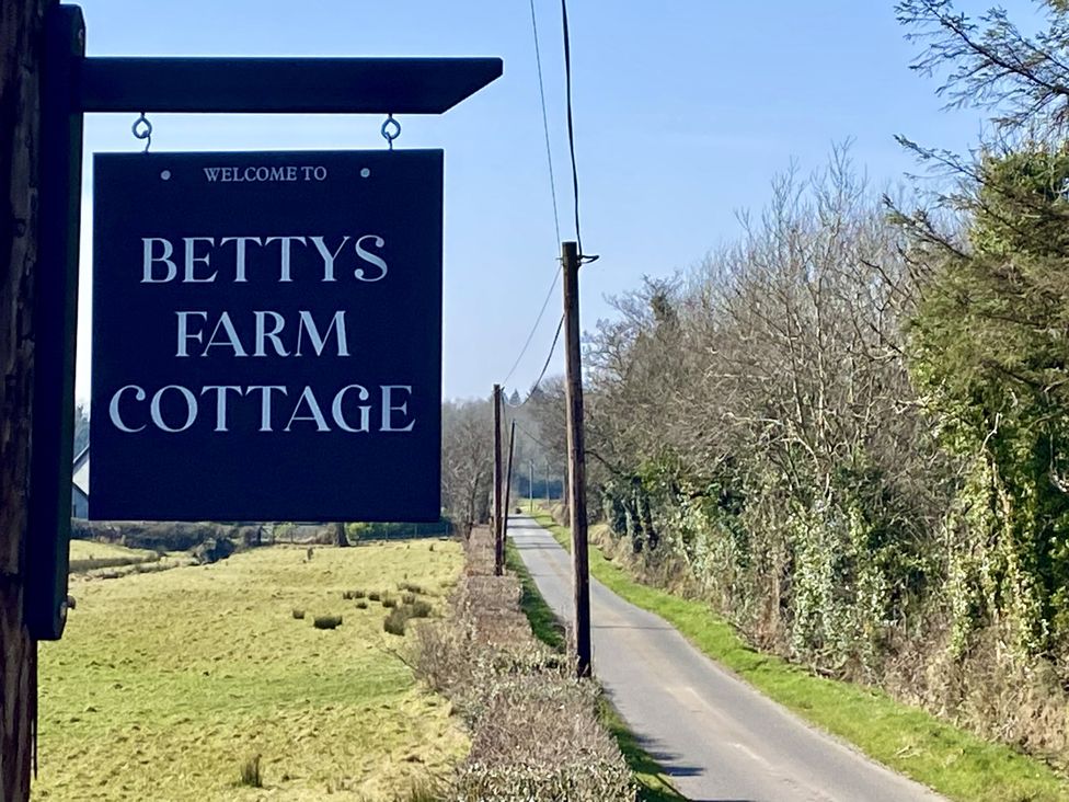 Betty's Farm Cottage -  - 1151818 - thumbnail photo 57