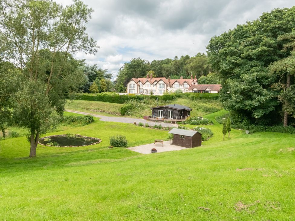 The Log Cabin at Irton Manor - North Yorkshire (incl. Whitby) - 1152274 - thumbnail photo 25