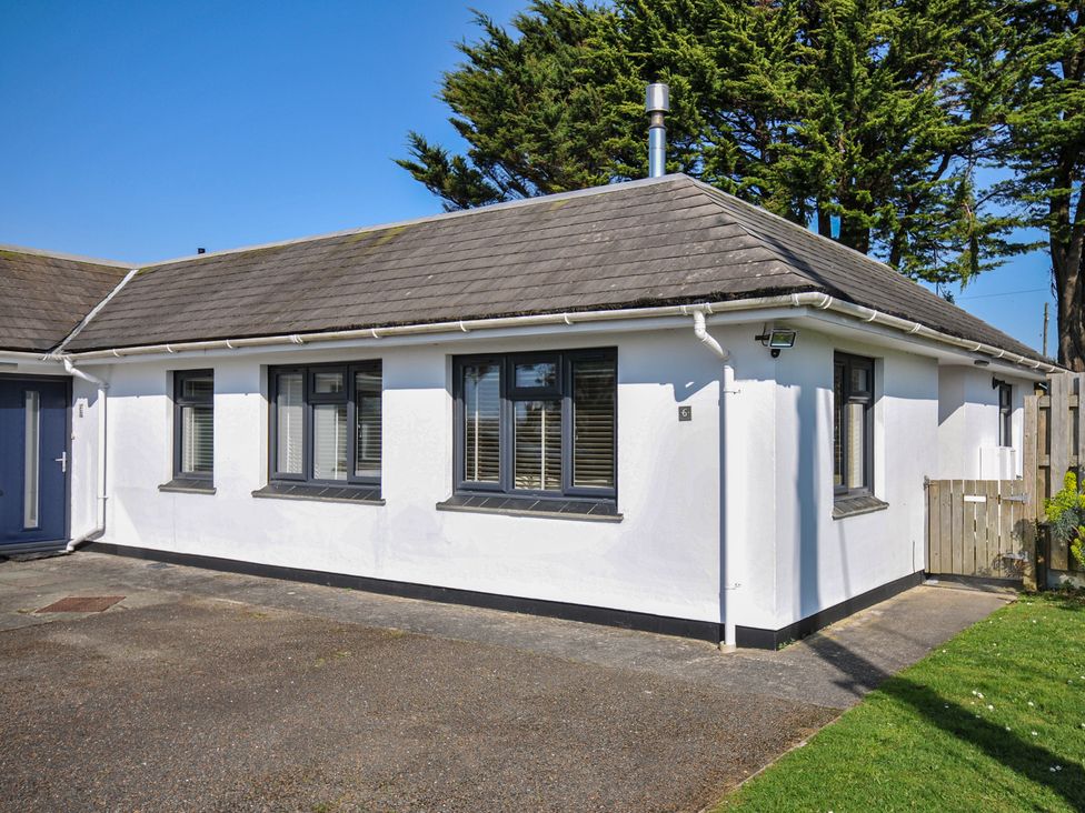 A bungalow with windows and a door at 6 Trelawney Court in Rock