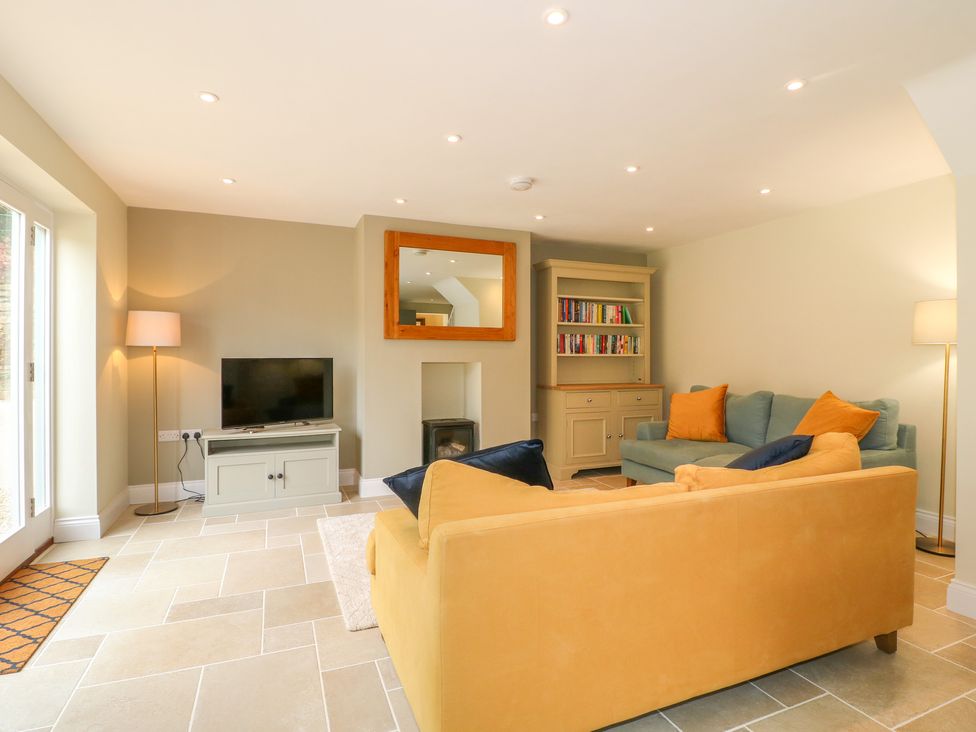 9 Rectory Lane -  - 1153318 - thumbnail photo 2