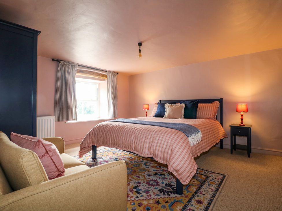 Apartment at The Old Dog, Thorpe - Peak District & Derbyshire - 1154005 - thumbnail photo 8