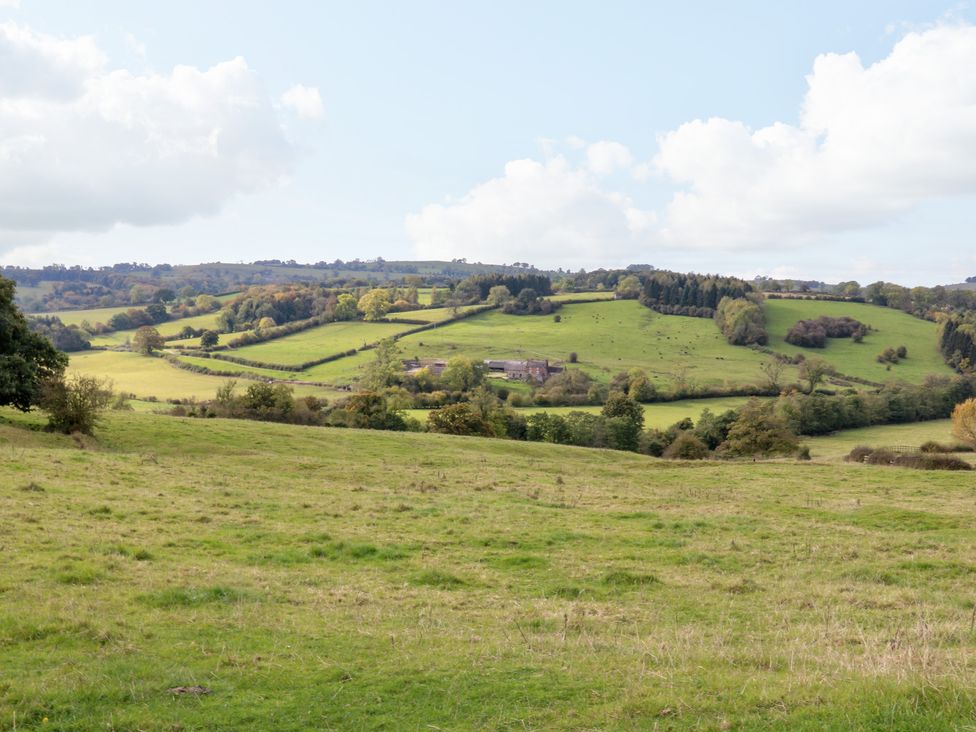 Apartment at The Old Dog, Thorpe - Peak District & Derbyshire - 1154005 - thumbnail photo 29