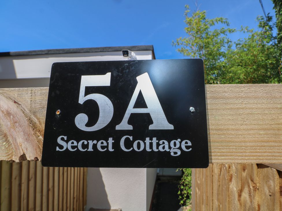 The Secret Cottage 5A - Kent & Sussex - 1154706 - thumbnail photo 3