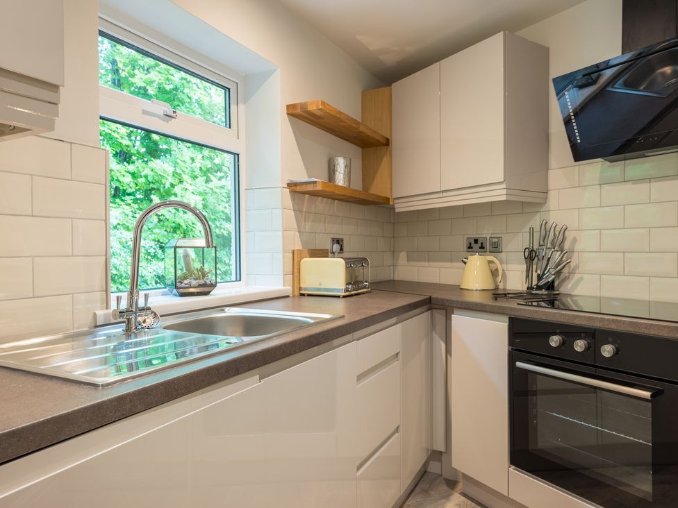 Ullswater View Apartment - Lake District - 1154859 - thumbnail photo 10