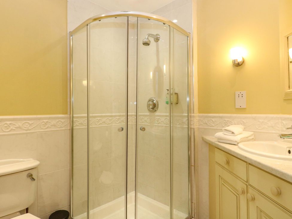 A bathroom with a shower and sink at Rudha Na Craig in Inveraray