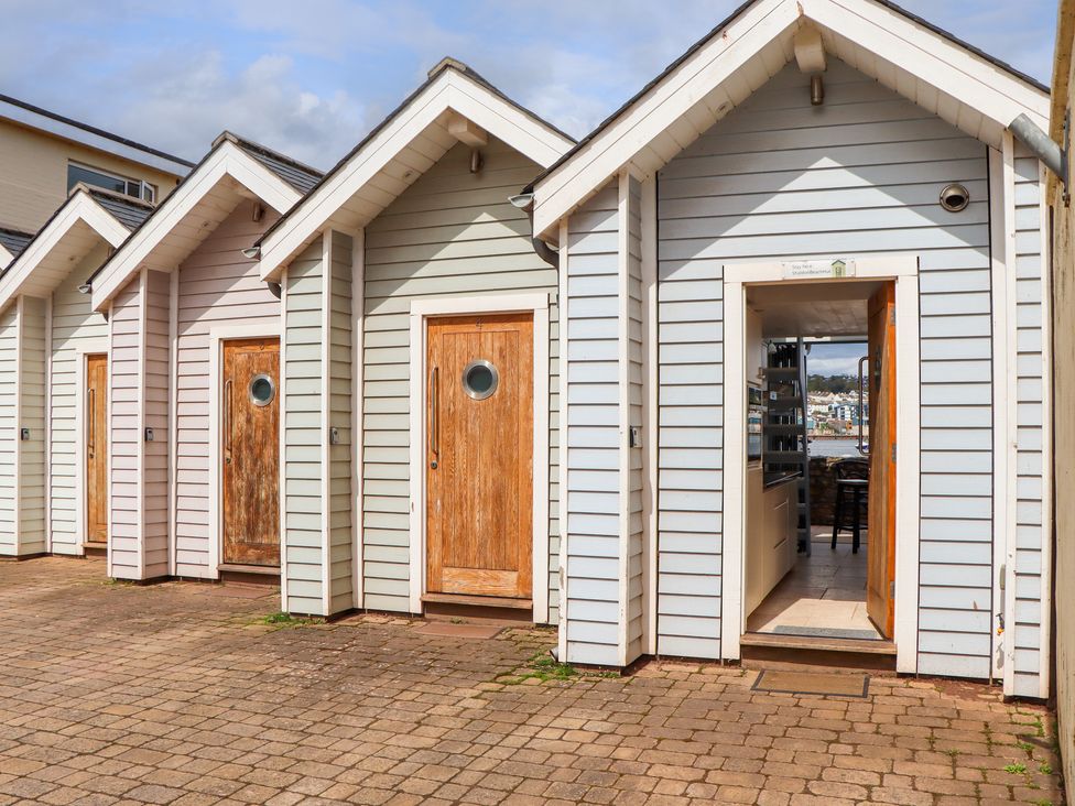 Beach Hut 5 - Devon - 1155936 - thumbnail photo 2