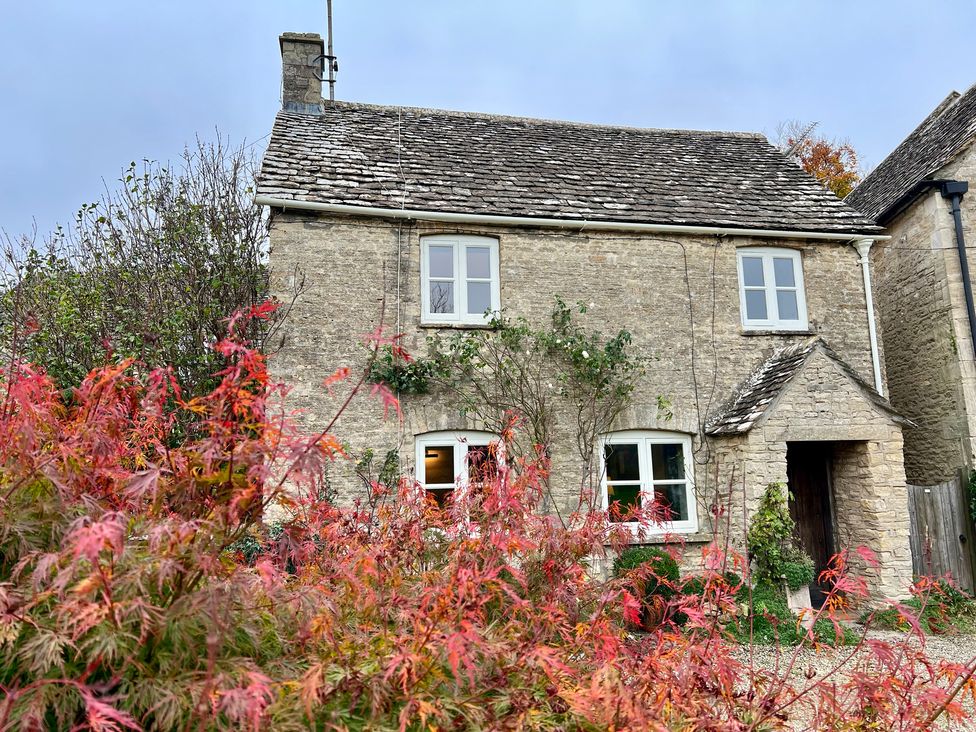 Meadow View Cottage - Cotswolds - 1157327 - thumbnail photo 2