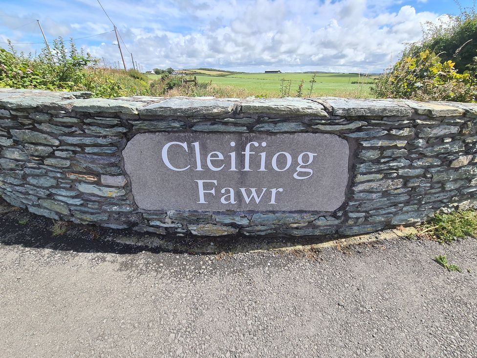 5 Cleifiog Fawr - Anglesey - 1157722 - thumbnail photo 1